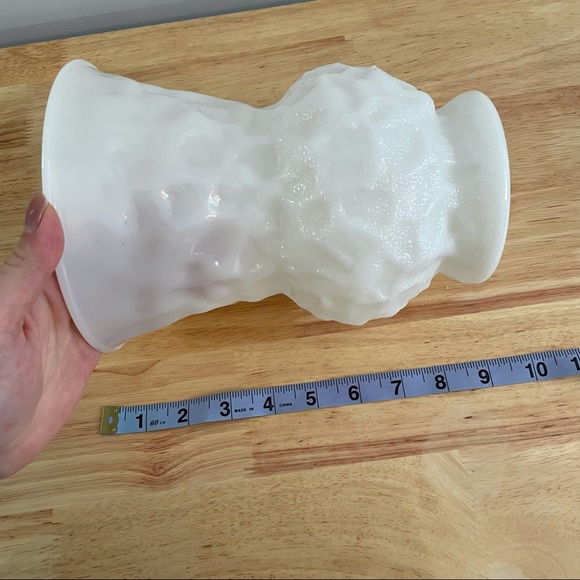 Vintage Large Snowball Milk Glass Vase - Picture 5 of 5